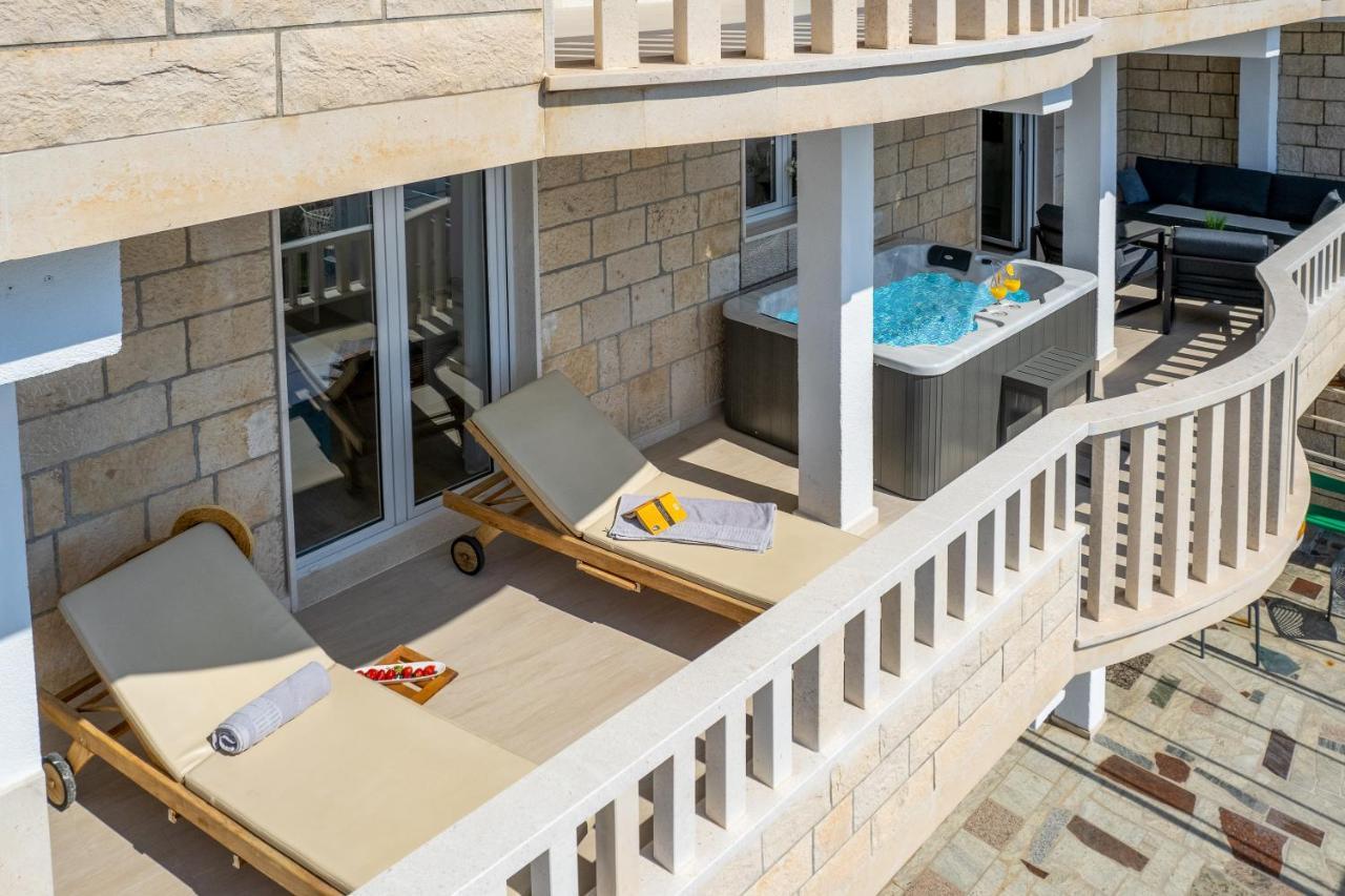 Apartmani Marko Omiš Exterior foto
