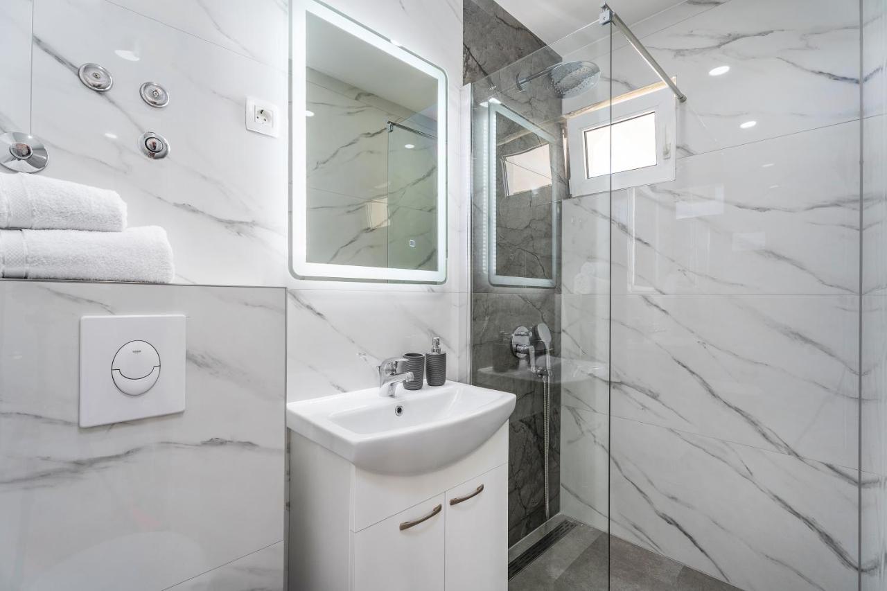 Apartmani Marko Omiš Exterior foto