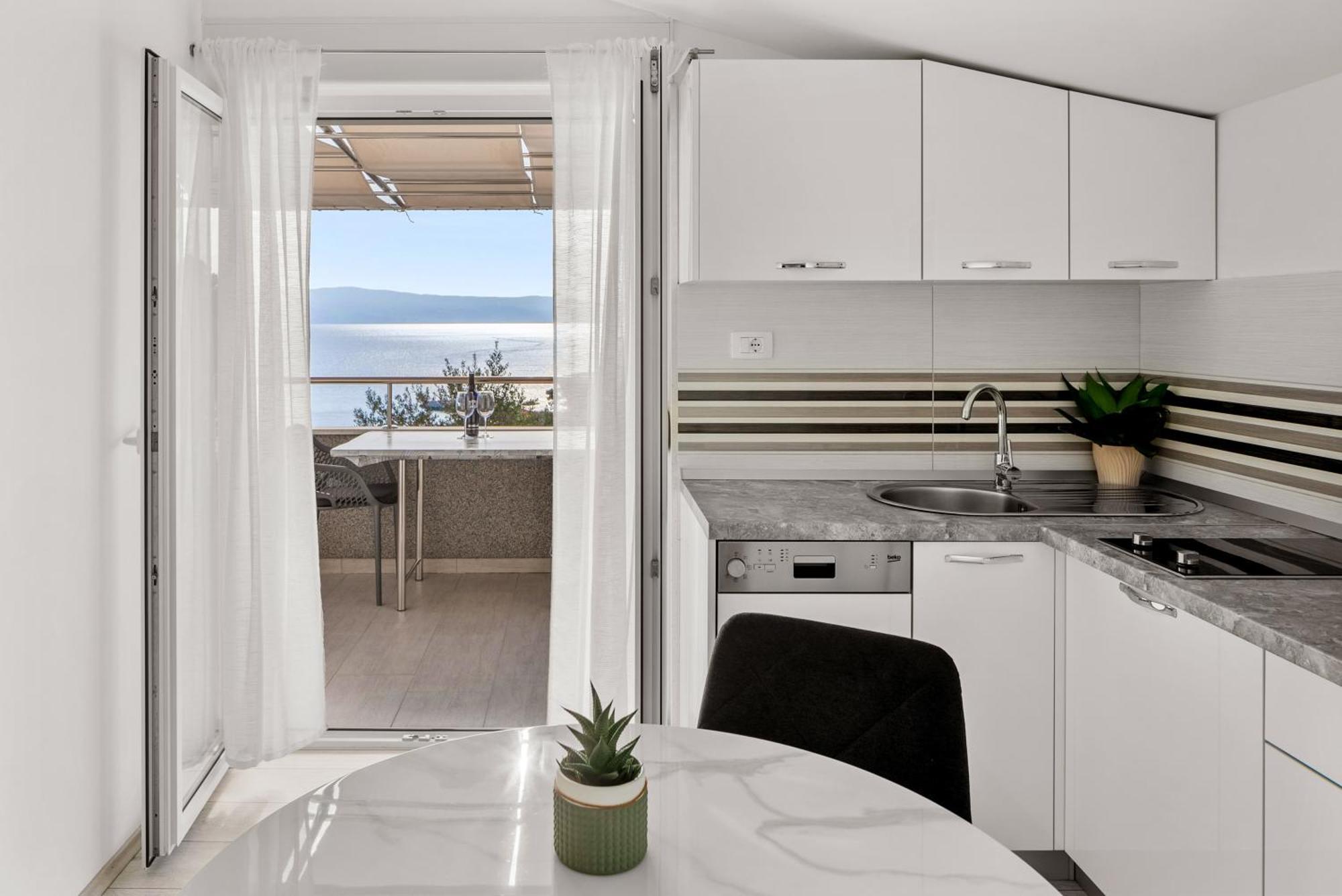 Apartmani Marko Omiš Exterior foto