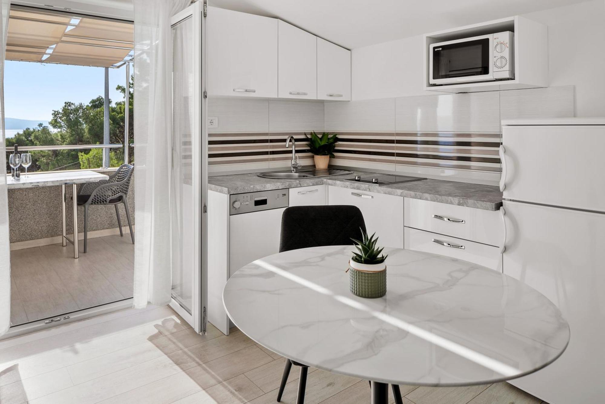 Apartmani Marko Omiš Exterior foto